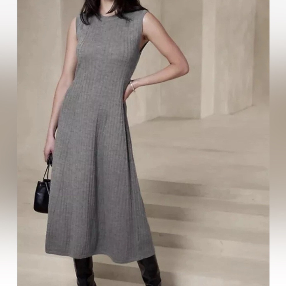 Banana Republic Andiamo Merino Wool Gray Sweater MIDI Dress Small NWT